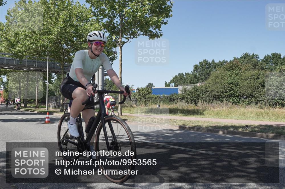 09.08.2026 - GEWOBA Citytriathlon Bremen Michael Burmester http://msf.ph/oto/9953565 09.08.2026 14:19:52 Radfahren 196, 206, 209, 222, 224, 234, 239, 249, 258, 262, 326, 340, 400, 458, 522 meine-sportfotos.de