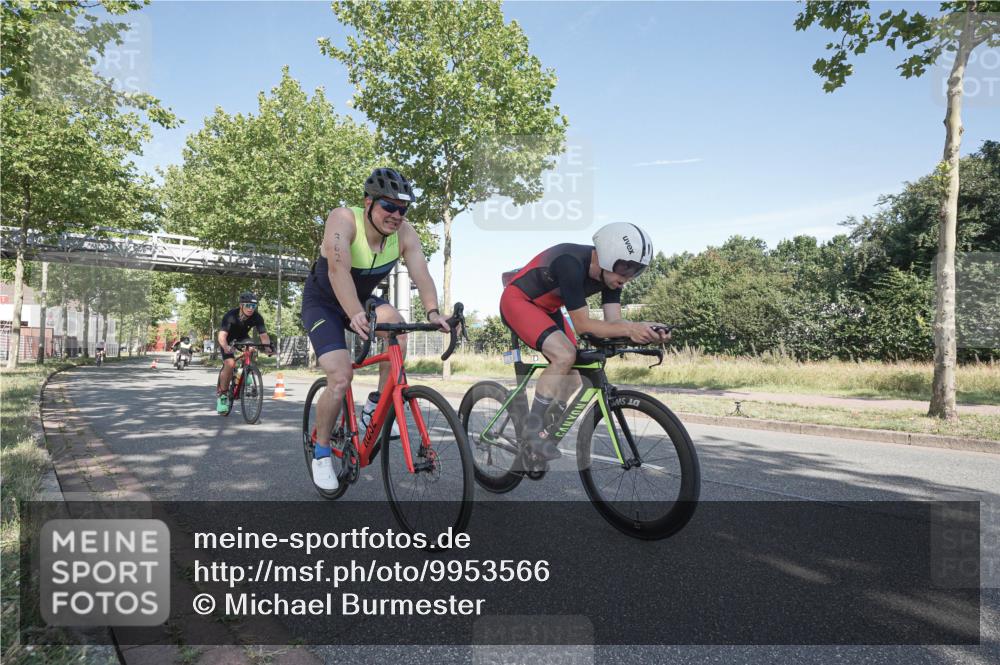 09.08.2026 - GEWOBA Citytriathlon Bremen Michael Burmester http://msf.ph/oto/9953566 09.08.2026 10:47:07 Radfahren 103, 125, 131, 249, 304, 329, 359, 362, 368, 382, 392 meine-sportfotos.de