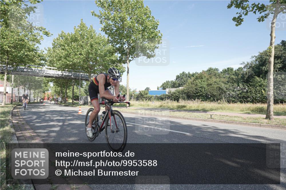 09.08.2026 - GEWOBA Citytriathlon Bremen Michael Burmester http://msf.ph/oto/9953588 09.08.2026 10:47:35 Radfahren 295, 298, 479, 516 meine-sportfotos.de