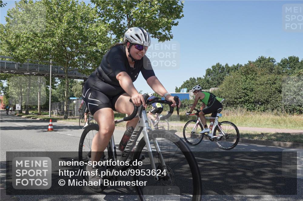 09.08.2026 - GEWOBA Citytriathlon Bremen Michael Burmester http://msf.ph/oto/9953624 09.08.2026 14:20:30 Radfahren 233, 250, 282, 338, 384, 398, 450, 456, 482, 532 meine-sportfotos.de