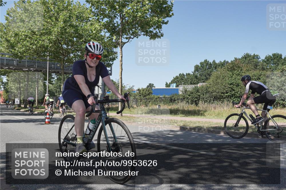 09.08.2026 - GEWOBA Citytriathlon Bremen Michael Burmester http://msf.ph/oto/9953626 09.08.2026 14:20:31 Radfahren 233, 250, 282, 338, 384, 398, 438, 450, 482, 532 meine-sportfotos.de