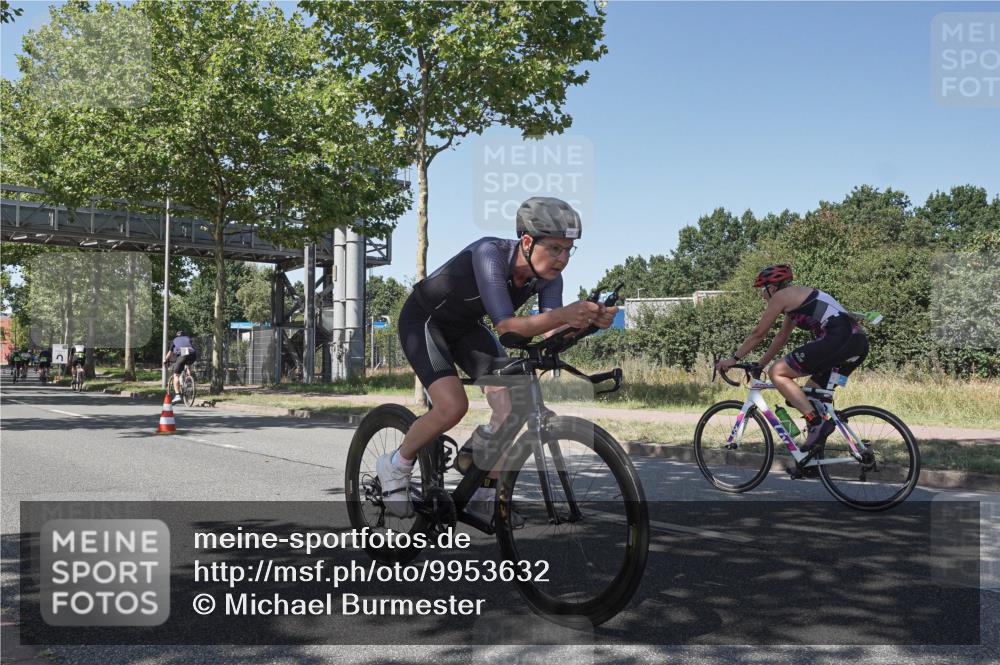09.08.2026 - GEWOBA Citytriathlon Bremen Michael Burmester http://msf.ph/oto/9953632 09.08.2026 14:20:35 Radfahren 233, 250, 264, 282, 338, 384, 438, 450, 482 meine-sportfotos.de