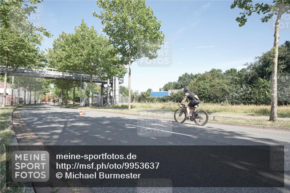 09.08.2026 - GEWOBA Citytriathlon Bremen Michael Burmester http://msf.ph/oto/9953637 09.08.2026 10:48:30 Radfahren 239, 289, 312, 352 meine-sportfotos.de