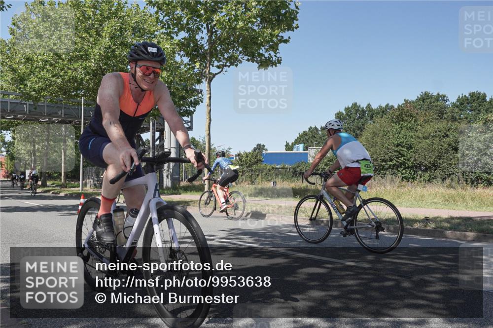 09.08.2026 - GEWOBA Citytriathlon Bremen Michael Burmester http://msf.ph/oto/9953638 09.08.2026 14:20:37 Radfahren 233, 250, 264, 282, 338, 384, 438, 450 meine-sportfotos.de