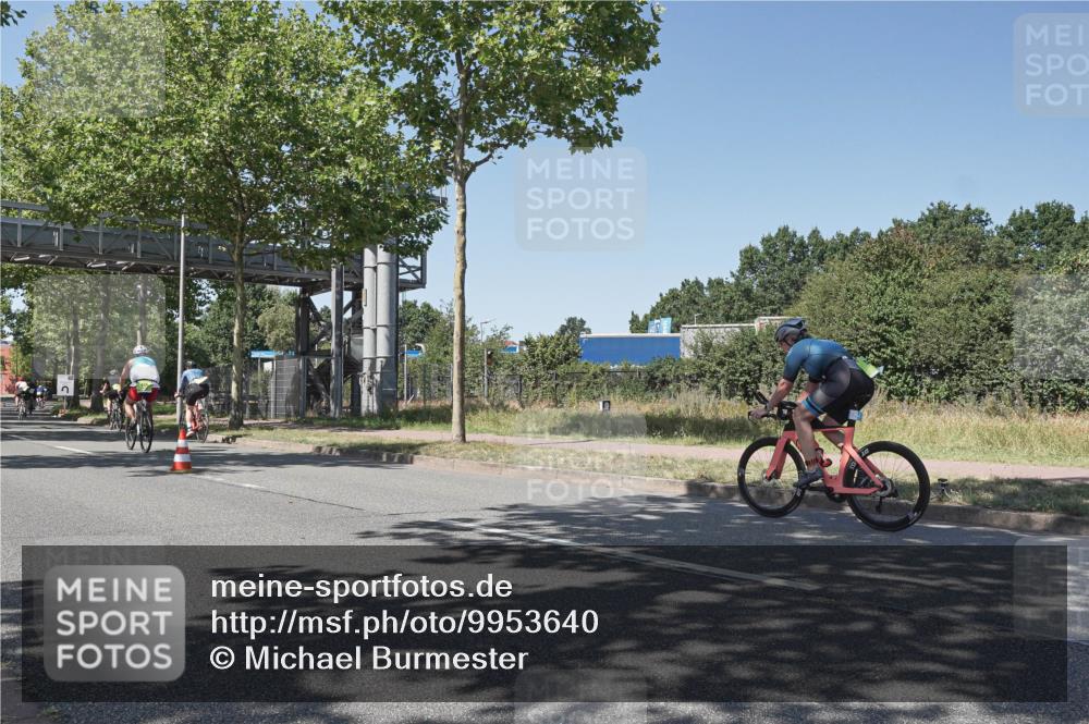 09.08.2026 - GEWOBA Citytriathlon Bremen Michael Burmester http://msf.ph/oto/9953640 09.08.2026 14:20:39 Radfahren 233, 250, 264, 282, 338, 384, 402, 438, 450, 501 meine-sportfotos.de