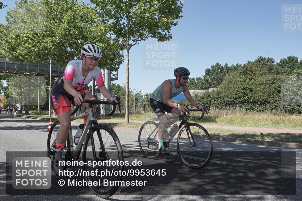 09.08.2026 - GEWOBA Citytriathlon Bremen Michael Burmester http://msf.ph/oto/9953645 09.08.2026 14:20:44 Radfahren 198, 264, 282, 338, 390, 402, 438, 501 meine-sportfotos.de