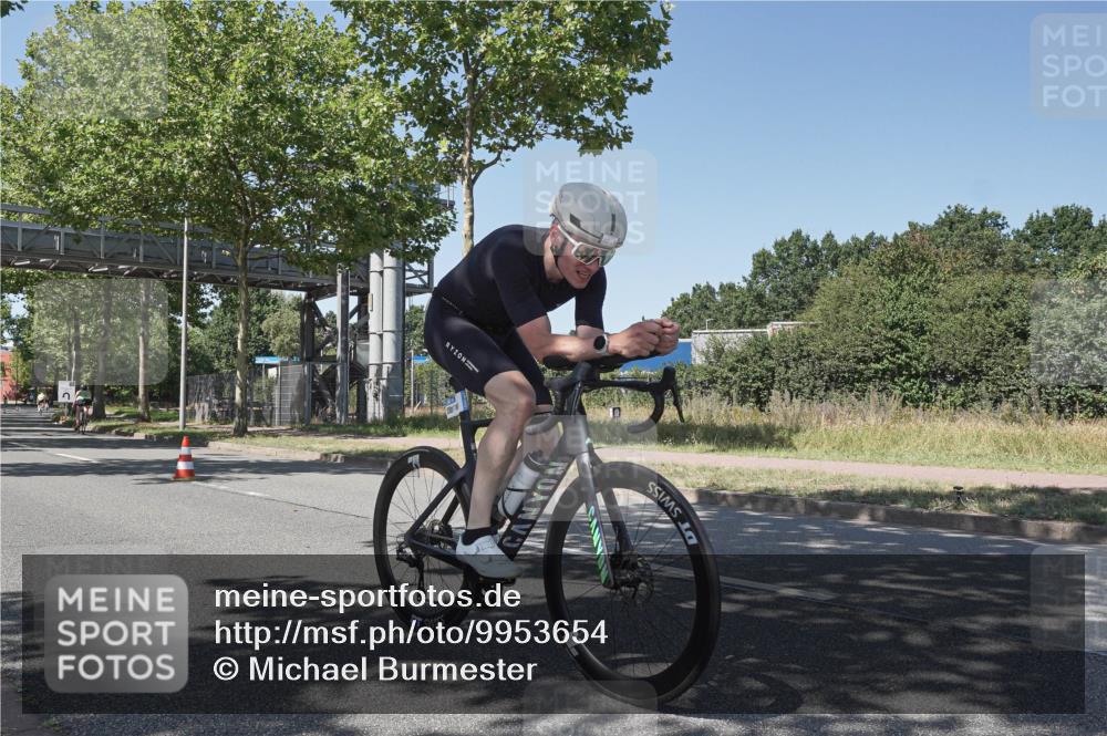 09.08.2026 - GEWOBA Citytriathlon Bremen Michael Burmester http://msf.ph/oto/9953654 09.08.2026 14:20:52 Radfahren 30, 198, 214, 252, 264, 390, 402, 501, 508 meine-sportfotos.de