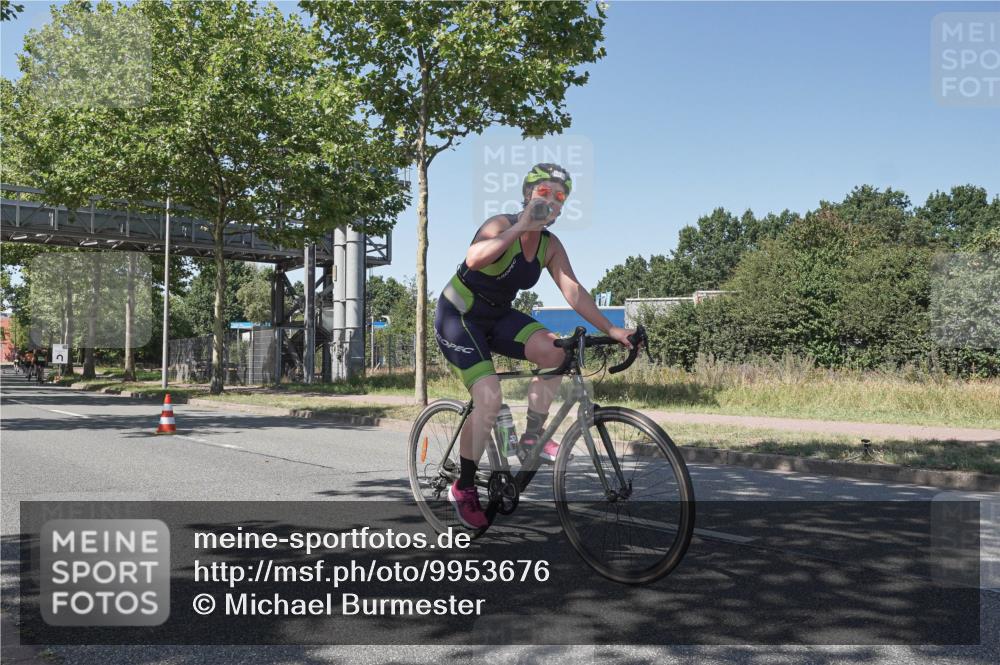 09.08.2026 - GEWOBA Citytriathlon Bremen Michael Burmester http://msf.ph/oto/9953676 09.08.2026 14:21:06 Radfahren 30, 214, 231, 252, 255, 268, 409, 479, 515 meine-sportfotos.de