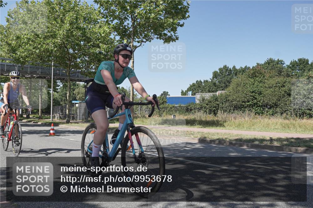 09.08.2026 - GEWOBA Citytriathlon Bremen Michael Burmester http://msf.ph/oto/9953678 09.08.2026 14:21:08 Radfahren 30, 167, 214, 231, 252, 255, 268, 348, 405, 409, 479, 515 meine-sportfotos.de