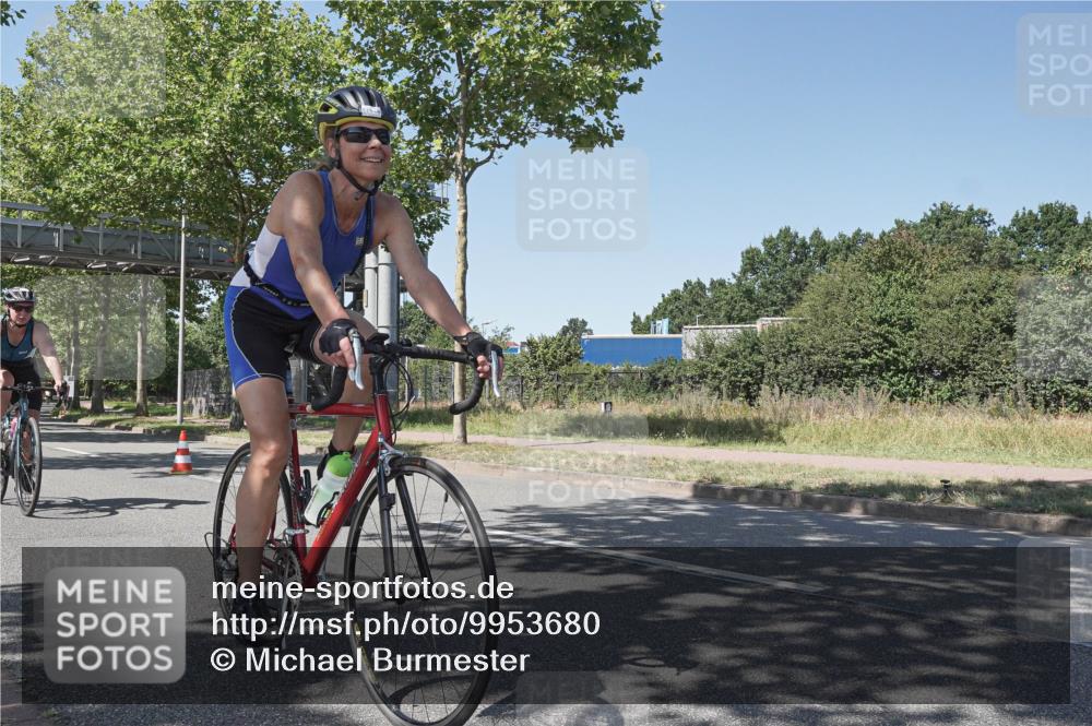 09.08.2026 - GEWOBA Citytriathlon Bremen Michael Burmester http://msf.ph/oto/9953680 09.08.2026 14:21:09 Radfahren 30, 167, 214, 231, 252, 255, 268, 348, 405, 409, 479, 515 meine-sportfotos.de