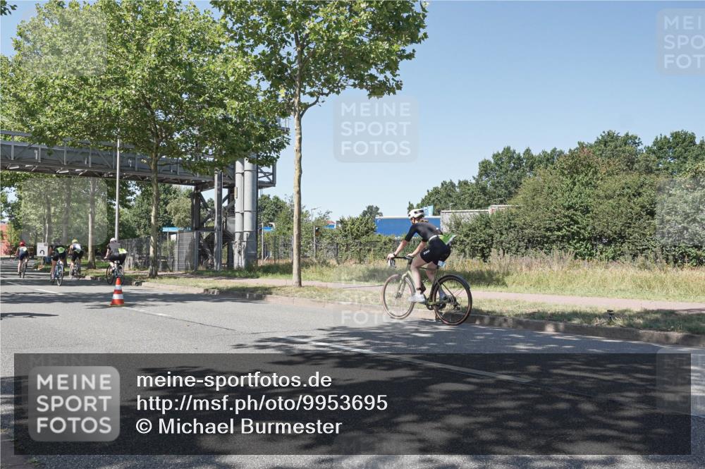 09.08.2026 - GEWOBA Citytriathlon Bremen Michael Burmester http://msf.ph/oto/9953695 09.08.2026 14:21:21 Radfahren 167, 299, 348, 388, 405, 412, 421, 422, 428, 440, 493 meine-sportfotos.de