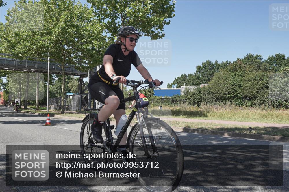 09.08.2026 - GEWOBA Citytriathlon Bremen Michael Burmester http://msf.ph/oto/9953712 09.08.2026 14:21:30 Radfahren 138, 194, 201, 299, 388, 412, 421, 422, 428, 440, 493, 525 meine-sportfotos.de