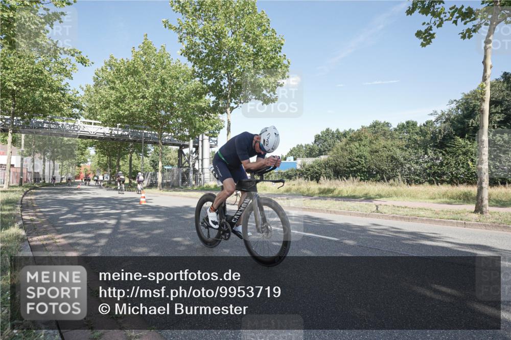 09.08.2026 - GEWOBA Citytriathlon Bremen Michael Burmester http://msf.ph/oto/9953719 09.08.2026 10:49:59 Radfahren 317, 334, 410, 458, 489 meine-sportfotos.de