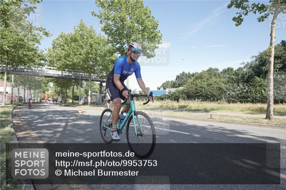 09.08.2026 - GEWOBA Citytriathlon Bremen Michael Burmester http://msf.ph/oto/9953753 09.08.2026 10:50:18 Radfahren 27, 39, 63, 129, 189, 215, 288, 385, 419, 457 meine-sportfotos.de