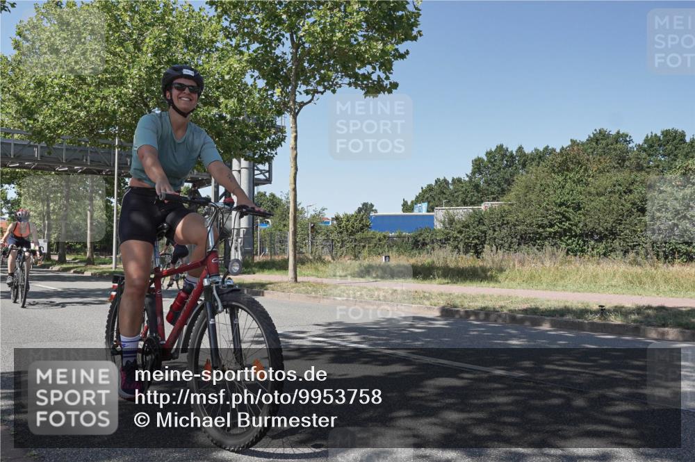 09.08.2026 - GEWOBA Citytriathlon Bremen Michael Burmester http://msf.ph/oto/9953758 09.08.2026 14:22:09 Radfahren 191, 212, 219, 296, 303, 311, 391, 432, 519 meine-sportfotos.de