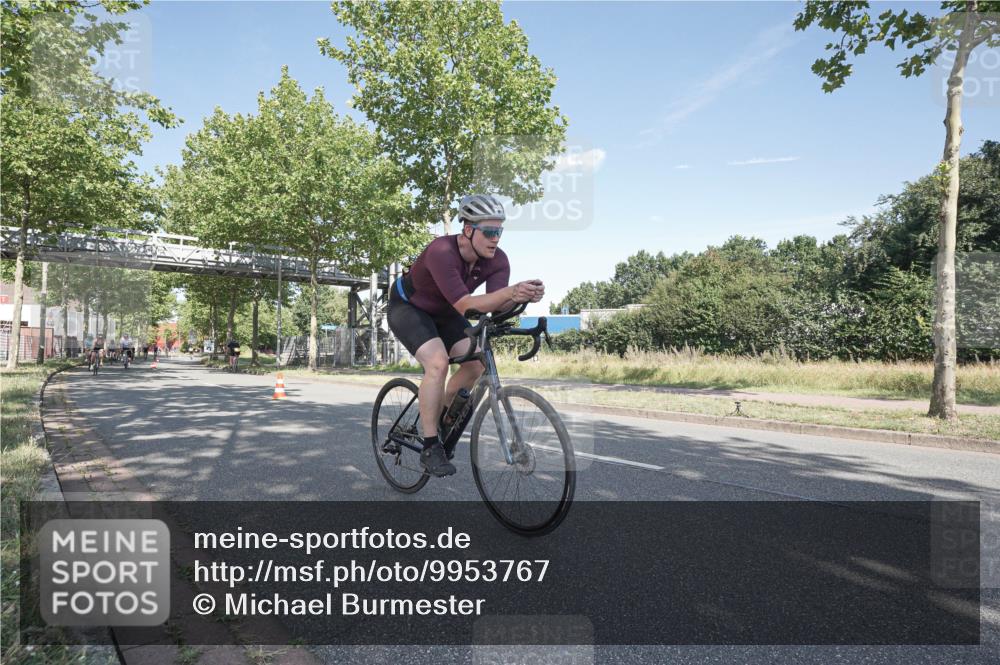 09.08.2026 - GEWOBA Citytriathlon Bremen Michael Burmester http://msf.ph/oto/9953767 09.08.2026 10:50:38 Radfahren 1, 7, 63, 83, 337, 350, 450, 470, 481, 482, 486, 526, 532 meine-sportfotos.de