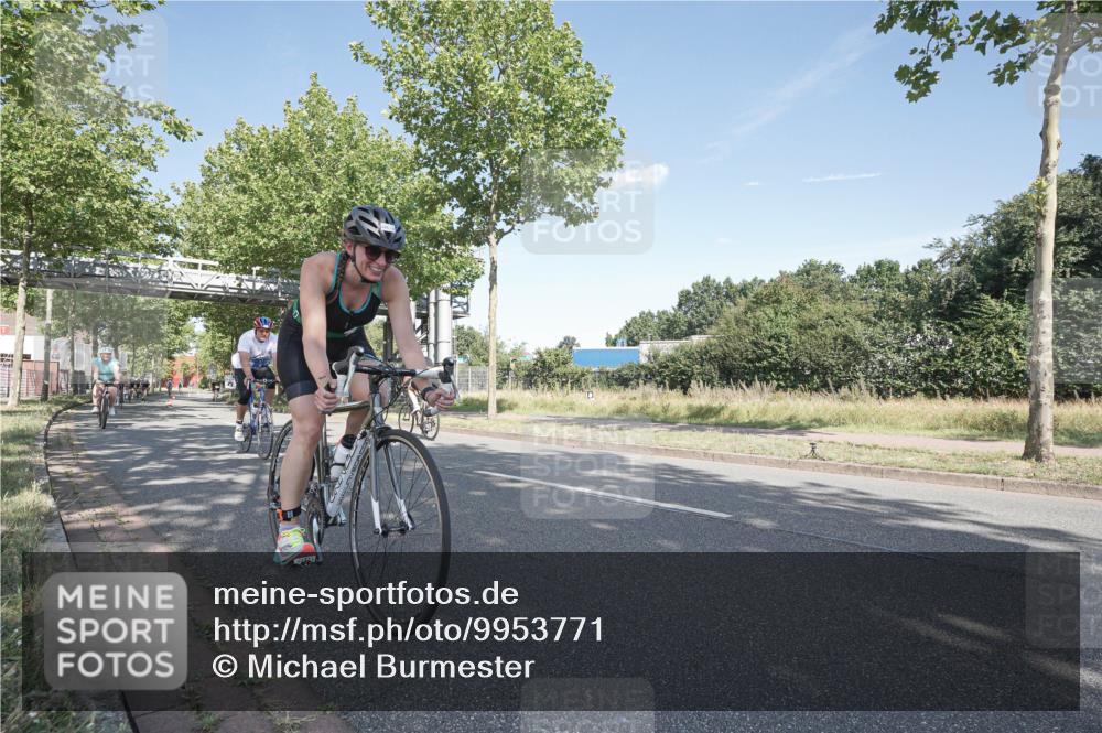 09.08.2026 - GEWOBA Citytriathlon Bremen Michael Burmester http://msf.ph/oto/9953771 09.08.2026 10:50:40 Radfahren 1, 7, 83, 337, 350, 450, 470, 481, 482, 486, 526, 532 meine-sportfotos.de
