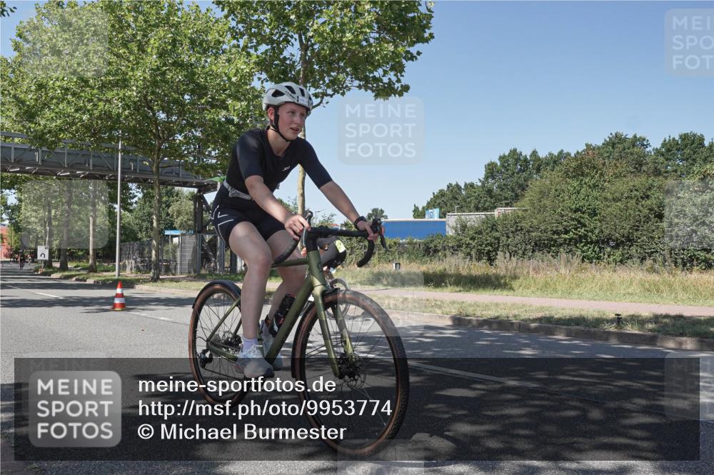 09.08.2026 - GEWOBA Citytriathlon Bremen Michael Burmester http://msf.ph/oto/9953774 09.08.2026 14:22:20 Radfahren 191, 212, 219, 241, 311, 391, 432, 519 meine-sportfotos.de
