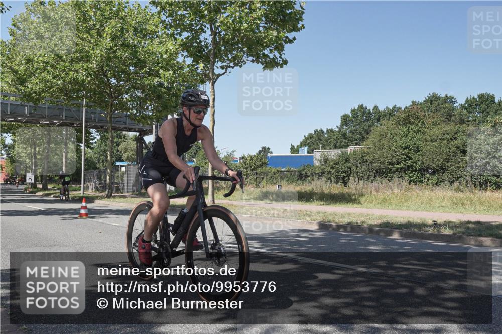 09.08.2026 - GEWOBA Citytriathlon Bremen Michael Burmester http://msf.ph/oto/9953776 09.08.2026 14:22:21 Radfahren 191, 219, 241, 391, 432, 519 meine-sportfotos.de