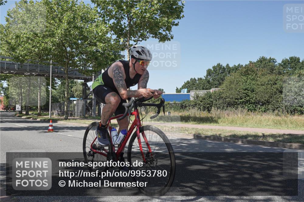 09.08.2026 - GEWOBA Citytriathlon Bremen Michael Burmester http://msf.ph/oto/9953780 09.08.2026 14:22:30 Radfahren 104, 241, 275, 389, 394, 397, 411, 413 meine-sportfotos.de