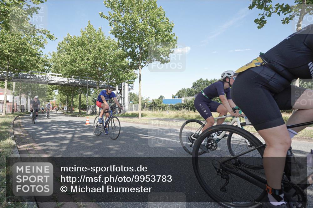 09.08.2026 - GEWOBA Citytriathlon Bremen Michael Burmester http://msf.ph/oto/9953783 09.08.2026 10:50:45 Radfahren 1, 7, 83, 137, 167, 313, 337, 470, 481, 482, 486, 526, 532 meine-sportfotos.de