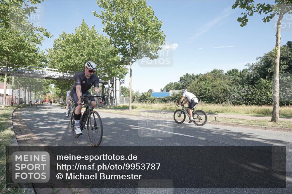 09.08.2026 - GEWOBA Citytriathlon Bremen Michael Burmester http://msf.ph/oto/9953787 09.08.2026 10:50:46 Radfahren 1, 7, 83, 137, 167, 313, 337, 370, 470, 481, 482, 486, 526, 532 meine-sportfotos.de