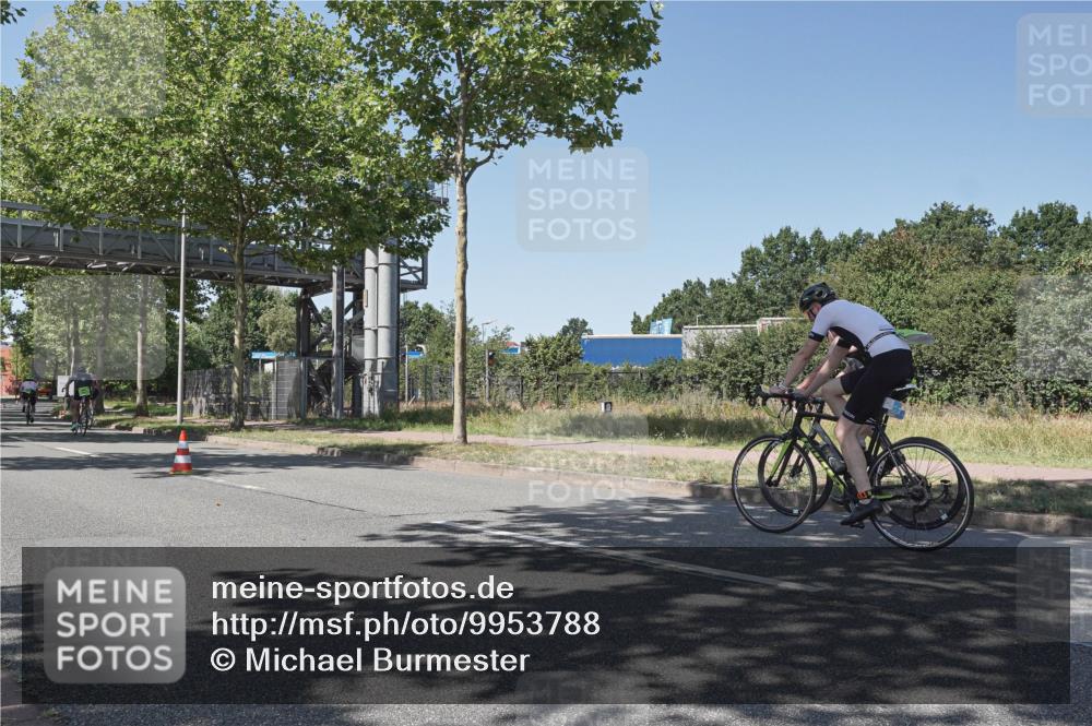 09.08.2026 - GEWOBA Citytriathlon Bremen Michael Burmester http://msf.ph/oto/9953788 09.08.2026 14:22:34 Radfahren 104, 275, 381, 389, 394, 397, 411, 413 meine-sportfotos.de