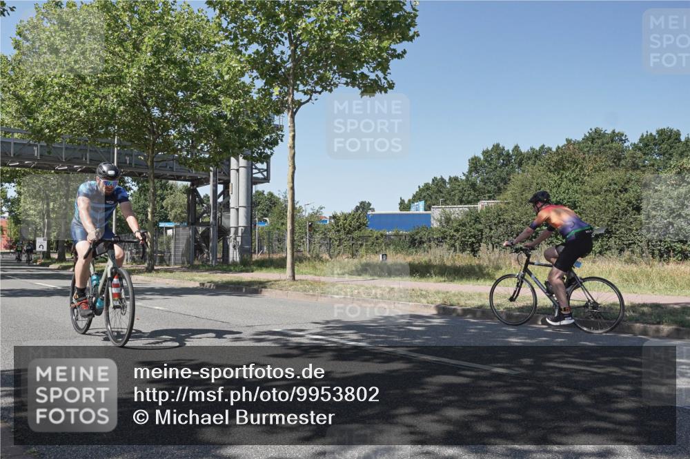 09.08.2026 - GEWOBA Citytriathlon Bremen Michael Burmester http://msf.ph/oto/9953802 09.08.2026 14:22:40 Radfahren 104, 275, 298, 381, 389, 394, 397, 411, 413, 452 meine-sportfotos.de