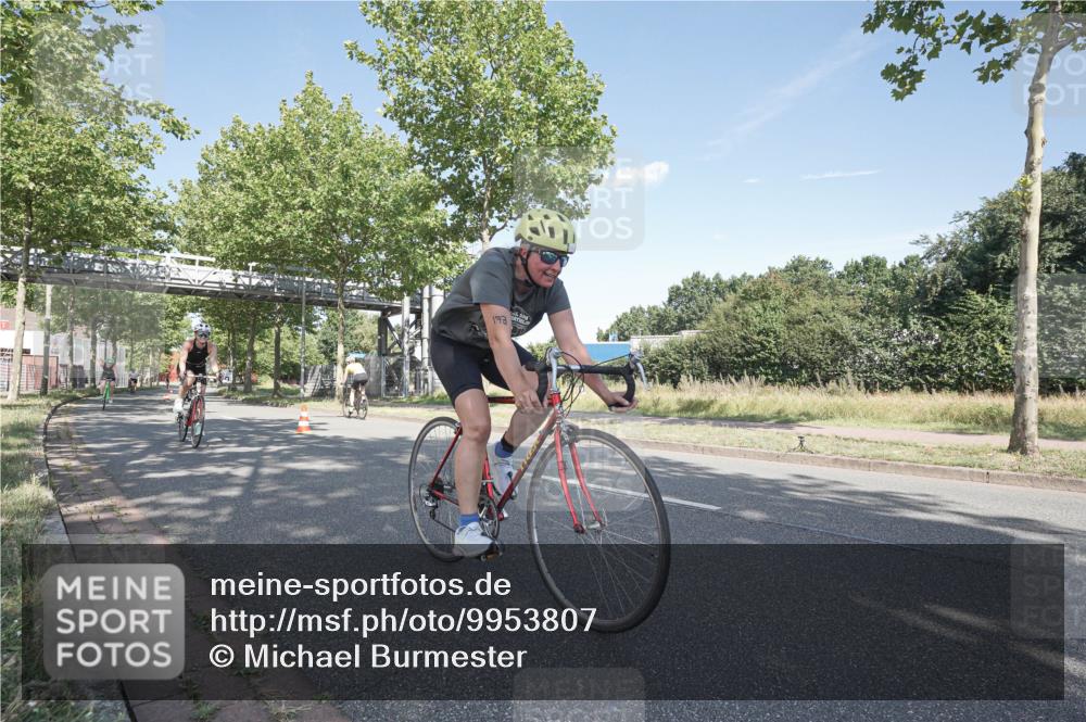 09.08.2026 - GEWOBA Citytriathlon Bremen Michael Burmester http://msf.ph/oto/9953807 09.08.2026 10:51:00 Radfahren 137, 167, 173, 313, 330, 344, 370, 452, 453, 493, 503 meine-sportfotos.de