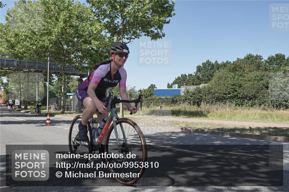 09.08.2026 - GEWOBA Citytriathlon Bremen Michael Burmester http://msf.ph/oto/9953810 09.08.2026 14:22:48 Radfahren 188, 259, 298, 372, 381, 411, 452, 486 meine-sportfotos.de