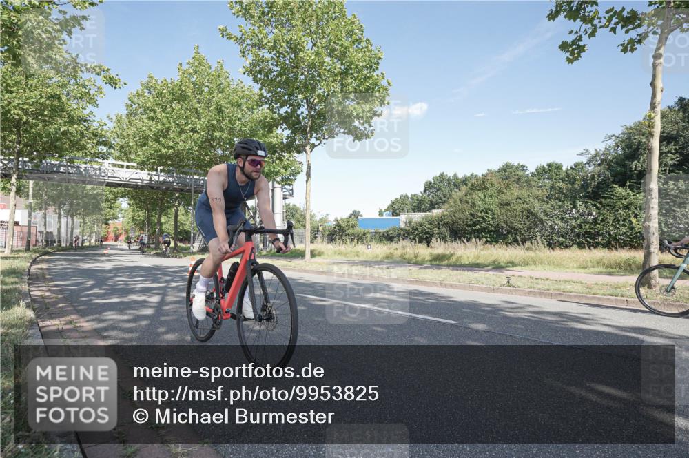 09.08.2026 - GEWOBA Citytriathlon Bremen Michael Burmester http://msf.ph/oto/9953825 09.08.2026 10:51:11 Radfahren 173, 311, 344, 453, 456, 493, 500, 503 meine-sportfotos.de