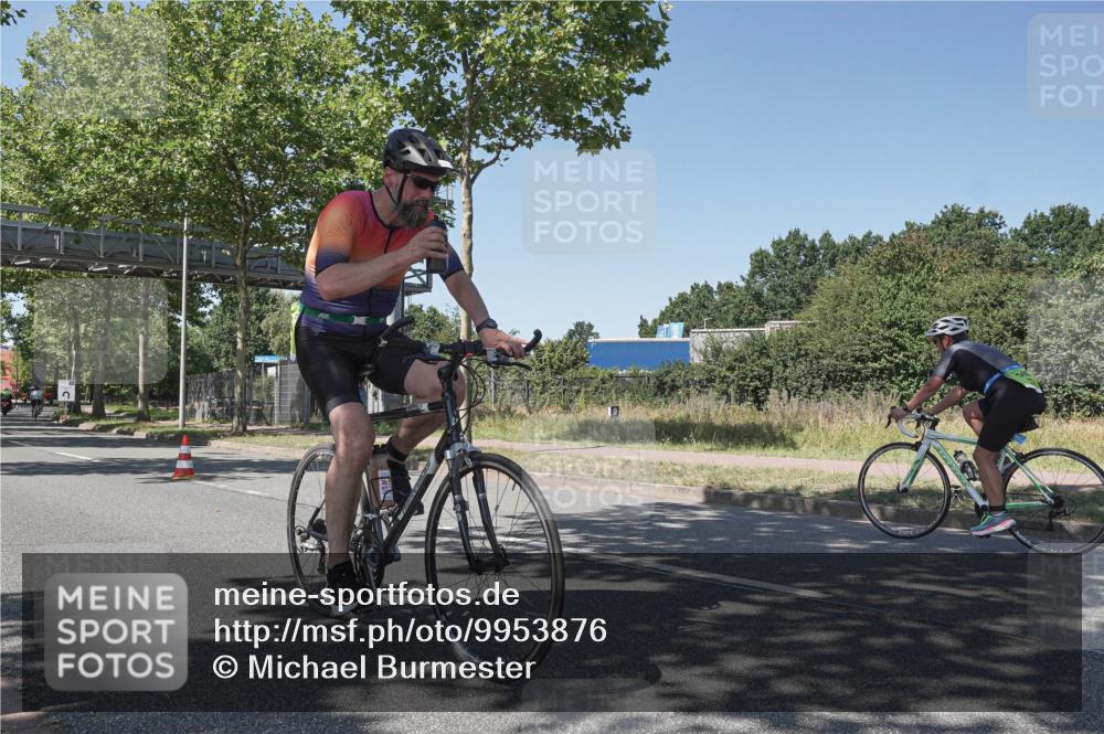 09.08.2026 - GEWOBA Citytriathlon Bremen Michael Burmester http://msf.ph/oto/9953876 09.08.2026 14:23:31 Radfahren 318, 332, 375, 379, 424, 426, 441, 463, 467 meine-sportfotos.de