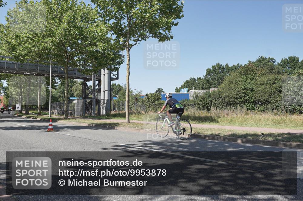 09.08.2026 - GEWOBA Citytriathlon Bremen Michael Burmester http://msf.ph/oto/9953878 09.08.2026 14:23:32 Radfahren 318, 332, 375, 424, 426, 463, 467 meine-sportfotos.de