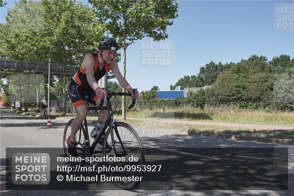 09.08.2026 - GEWOBA Citytriathlon Bremen Michael Burmester http://msf.ph/oto/9953927 09.08.2026 14:24:16 Radfahren 315, 361, 436, 468, 495, 502, 505 meine-sportfotos.de