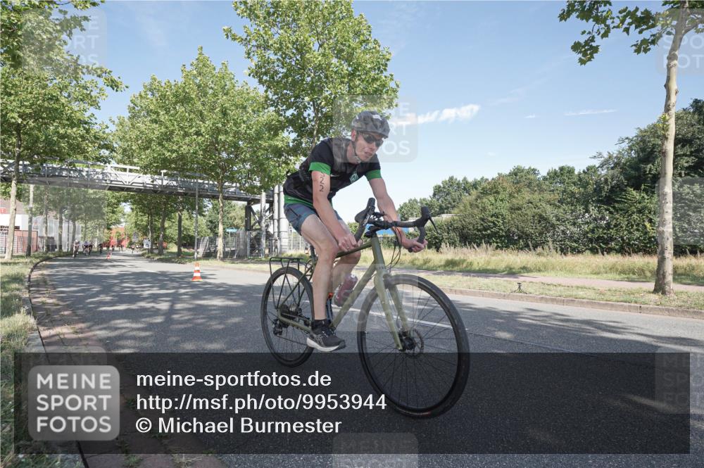 09.08.2026 - GEWOBA Citytriathlon Bremen Michael Burmester http://msf.ph/oto/9953944 09.08.2026 10:53:21 Radfahren 19, 21, 29, 139, 151, 179, 233, 423, 461, 474, 477, 522 meine-sportfotos.de