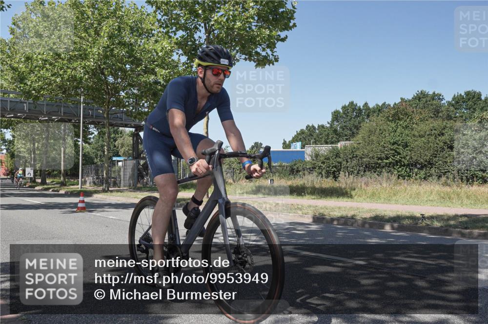 09.08.2026 - GEWOBA Citytriathlon Bremen Michael Burmester http://msf.ph/oto/9953949 09.08.2026 14:24:33 Radfahren 160, 367, 451, 483, 488, 496, 505 meine-sportfotos.de
