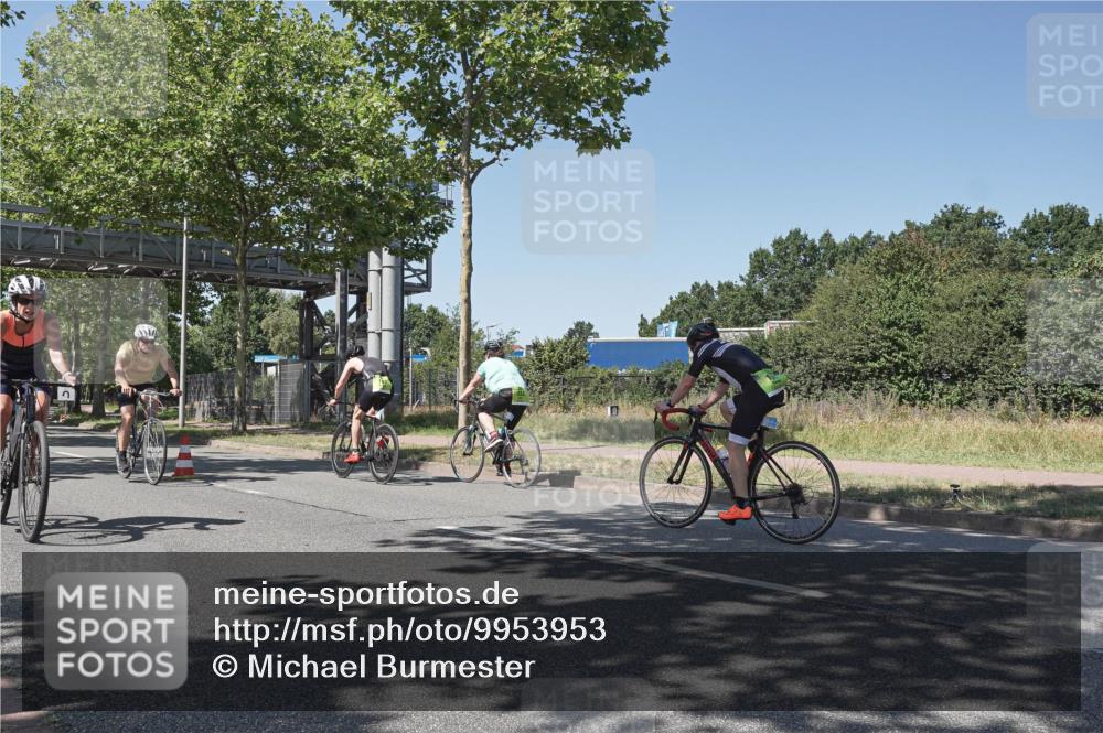 09.08.2026 - GEWOBA Citytriathlon Bremen Michael Burmester http://msf.ph/oto/9953953 09.08.2026 14:24:35 Radfahren 120, 160, 367, 451, 460, 483, 488, 496, 505 meine-sportfotos.de