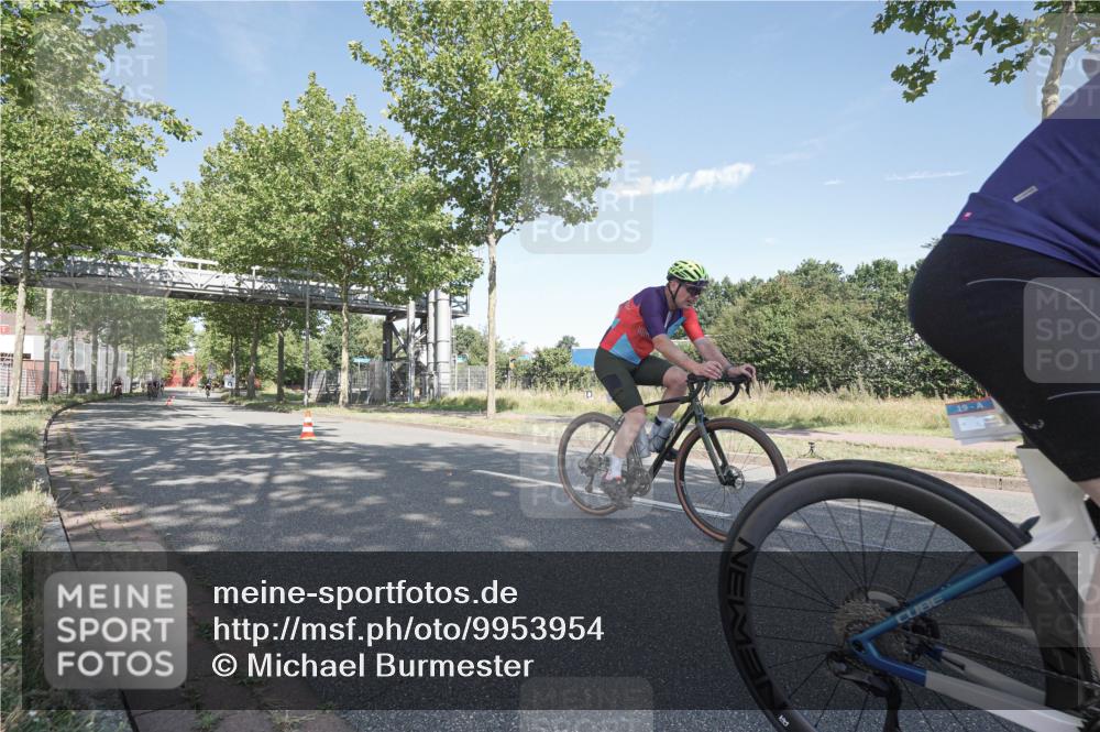 09.08.2026 - GEWOBA Citytriathlon Bremen Michael Burmester http://msf.ph/oto/9953954 09.08.2026 10:53:27 Radfahren 3, 19, 21, 107, 139, 151, 179, 423, 439, 461, 474, 477, 495, 522 meine-sportfotos.de