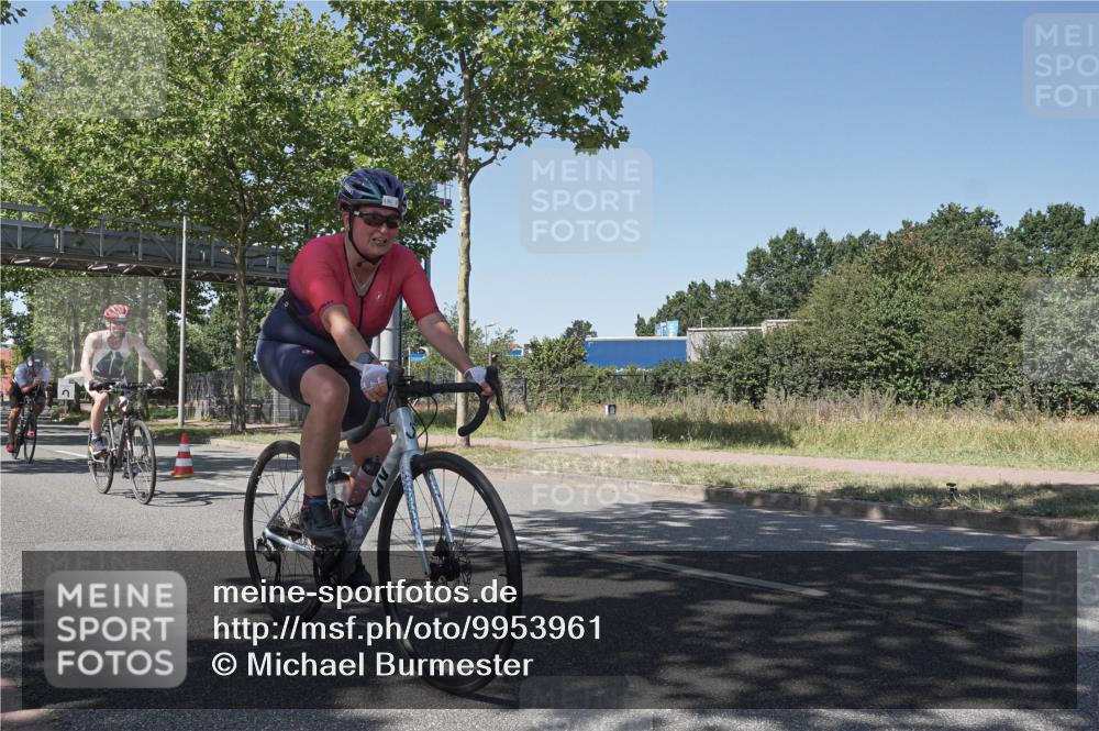 09.08.2026 - GEWOBA Citytriathlon Bremen Michael Burmester http://msf.ph/oto/9953961 09.08.2026 14:24:45 Radfahren 120, 141, 160, 414, 460, 496, 499, 514 meine-sportfotos.de