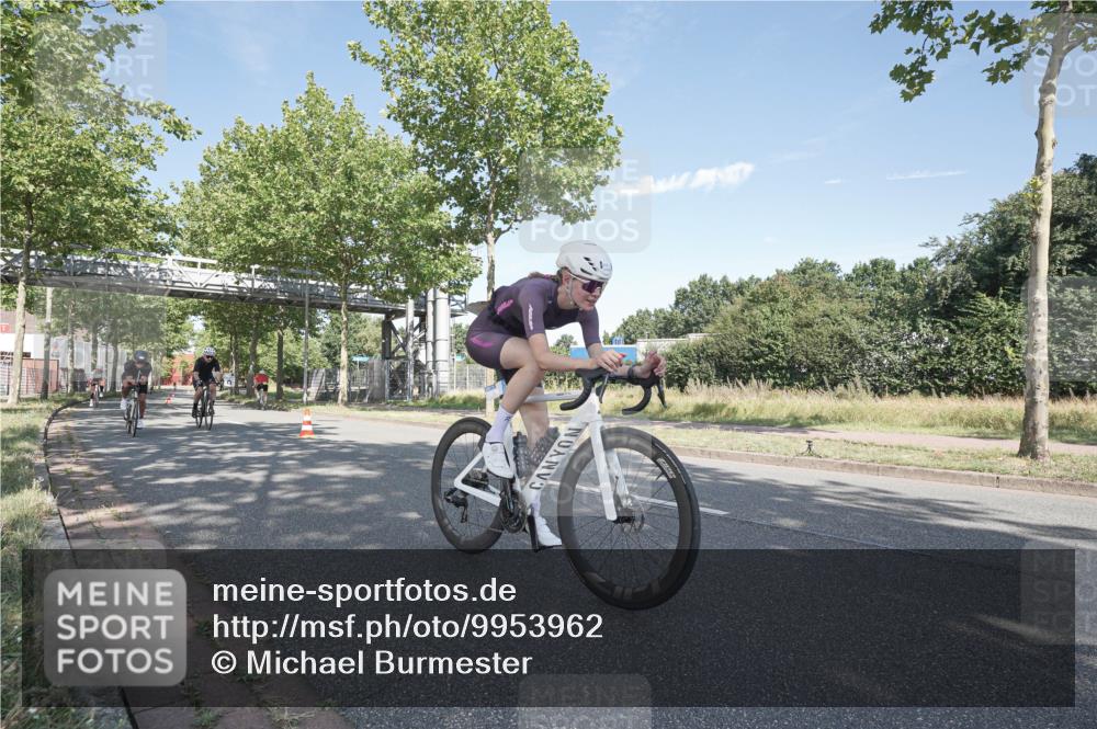 09.08.2026 - GEWOBA Citytriathlon Bremen Michael Burmester http://msf.ph/oto/9953962 09.08.2026 10:53:33 Radfahren 3, 19, 21, 107, 139, 151, 179, 423, 433, 439, 461, 477, 495 meine-sportfotos.de