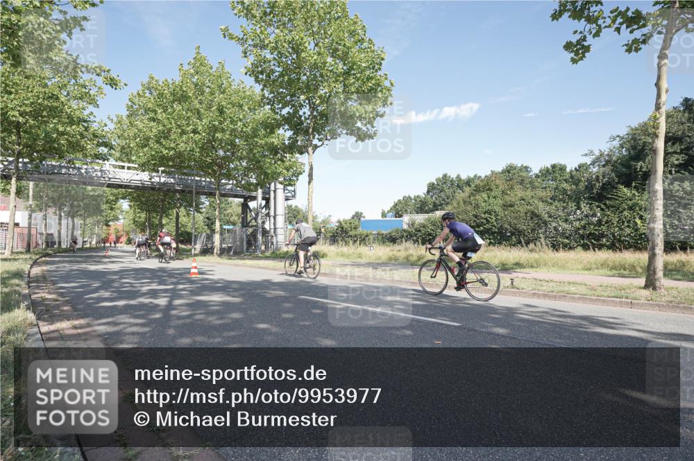 09.08.2026 - GEWOBA Citytriathlon Bremen Michael Burmester http://msf.ph/oto/9953977 09.08.2026 10:53:41 Radfahren 3, 107, 153, 179, 292, 423, 433, 439, 477, 492, 495 meine-sportfotos.de