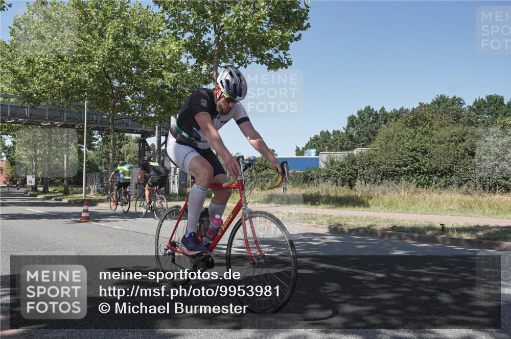 09.08.2026 - GEWOBA Citytriathlon Bremen Michael Burmester http://msf.ph/oto/9953981 09.08.2026 14:25:06 Radfahren 112, 380, 524 meine-sportfotos.de