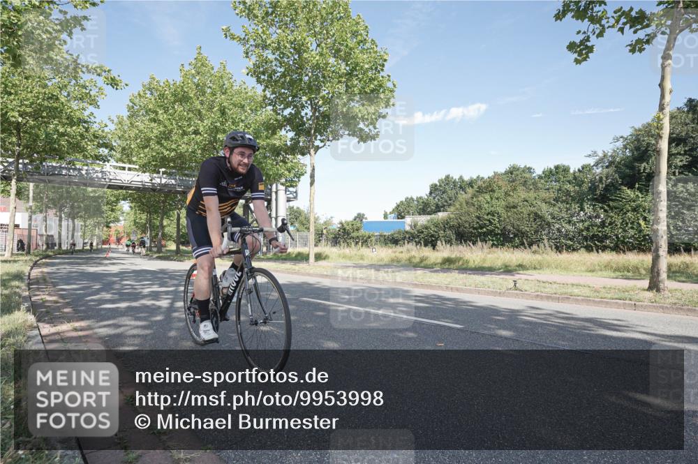 09.08.2026 - GEWOBA Citytriathlon Bremen Michael Burmester http://msf.ph/oto/9953998 09.08.2026 10:53:56 Radfahren 153, 193, 292, 367, 473, 492, 501 meine-sportfotos.de