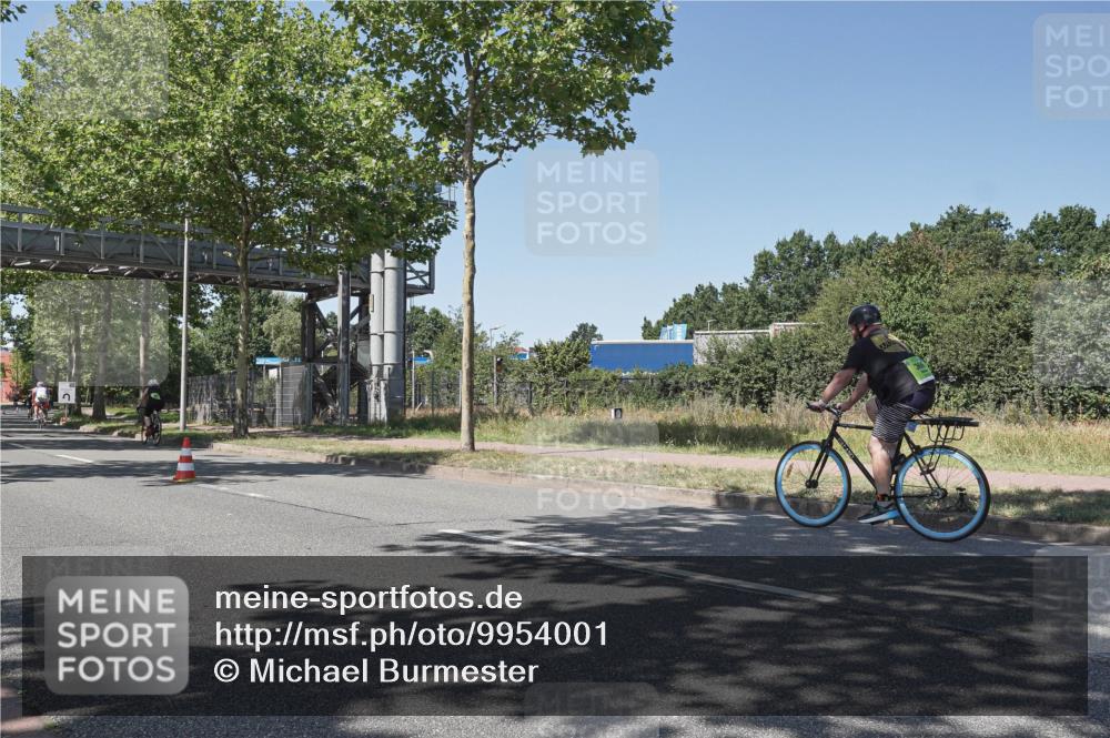 09.08.2026 - GEWOBA Citytriathlon Bremen Michael Burmester http://msf.ph/oto/9954001 09.08.2026 14:25:20 Radfahren 181, 187, 333, 359, 491, 492, 518 meine-sportfotos.de