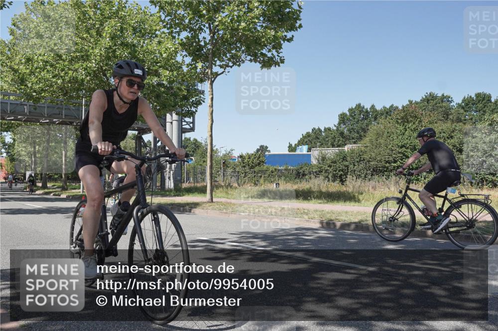 09.08.2026 - GEWOBA Citytriathlon Bremen Michael Burmester http://msf.ph/oto/9954005 09.08.2026 14:25:22 Radfahren 181, 187, 333, 359, 491, 492, 518 meine-sportfotos.de