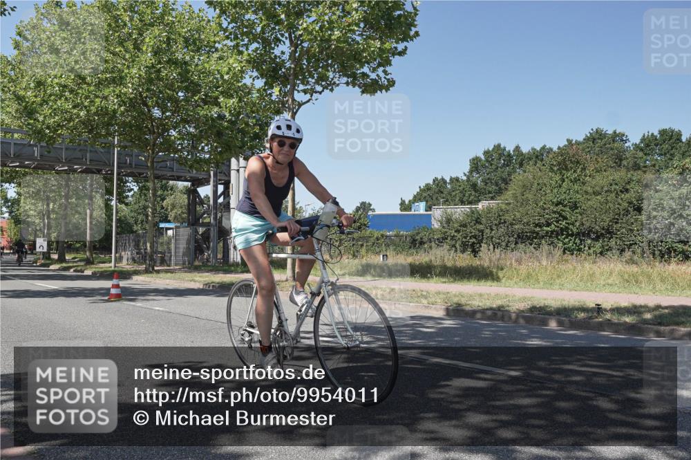 09.08.2026 - GEWOBA Citytriathlon Bremen Michael Burmester http://msf.ph/oto/9954011 09.08.2026 14:25:27 Radfahren 181, 187, 333, 359, 491, 492, 518 meine-sportfotos.de