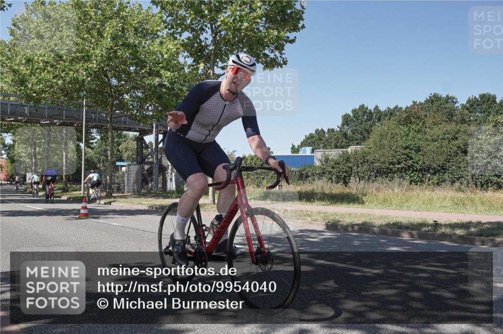 09.08.2026 - GEWOBA Citytriathlon Bremen Michael Burmester http://msf.ph/oto/9954040 09.08.2026 14:25:53 Radfahren 78, 140, 184, 185, 189, 387, 445, 464, 474 meine-sportfotos.de