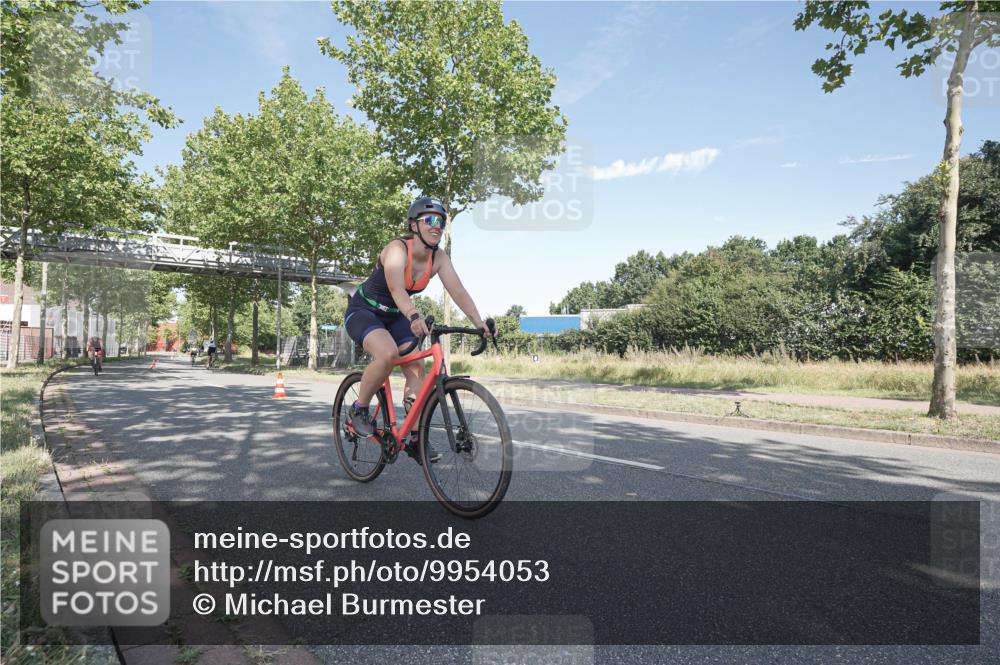 09.08.2026 - GEWOBA Citytriathlon Bremen Michael Burmester http://msf.ph/oto/9954053 09.08.2026 10:54:41 Radfahren 17, 87, 111, 143, 185, 195, 467, 490, 514, 531 meine-sportfotos.de