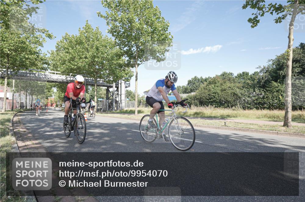 09.08.2026 - GEWOBA Citytriathlon Bremen Michael Burmester http://msf.ph/oto/9954070 09.08.2026 10:54:59 Radfahren 37, 135, 201, 207, 303, 390, 444, 476, 513, 530 meine-sportfotos.de