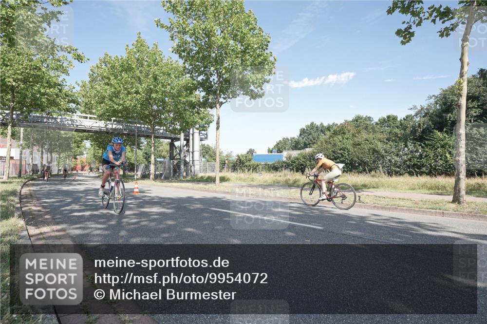 09.08.2026 - GEWOBA Citytriathlon Bremen Michael Burmester http://msf.ph/oto/9954072 09.08.2026 10:55:01 Radfahren 37, 135, 201, 207, 303, 390, 444, 471, 476, 513, 530 meine-sportfotos.de